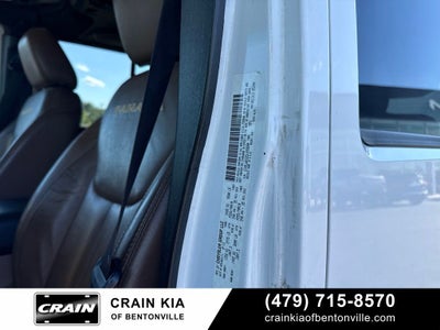 2013 Jeep Wrangler Unlimited Sahara - 4WD / CLEAN CARFAX / ONE OWNER