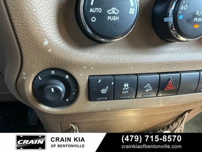 2013 Jeep Wrangler Unlimited Sahara - 4WD / CLEAN CARFAX / ONE OWNER