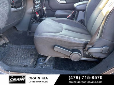 2014 Jeep Wrangler Unlimited Rubicon - LIFTED! / 4WD / CLEAN CARFAX