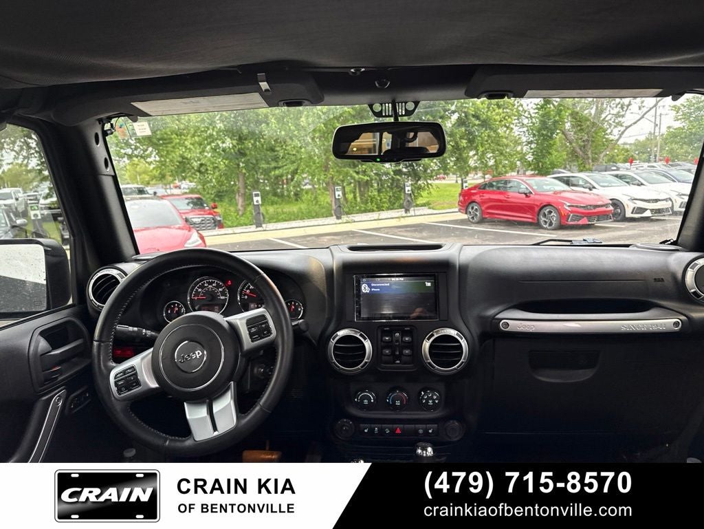 2015 Jeep Wrangler Unlimited Rubicon - 4WD / CLEAN CARFAX HISTORY