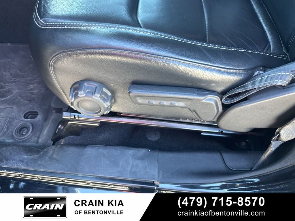 2018 Jeep Wrangler Unlimited Sahara - $48,230 MSRP / 4WD / ONE OWNER / LIFTED!