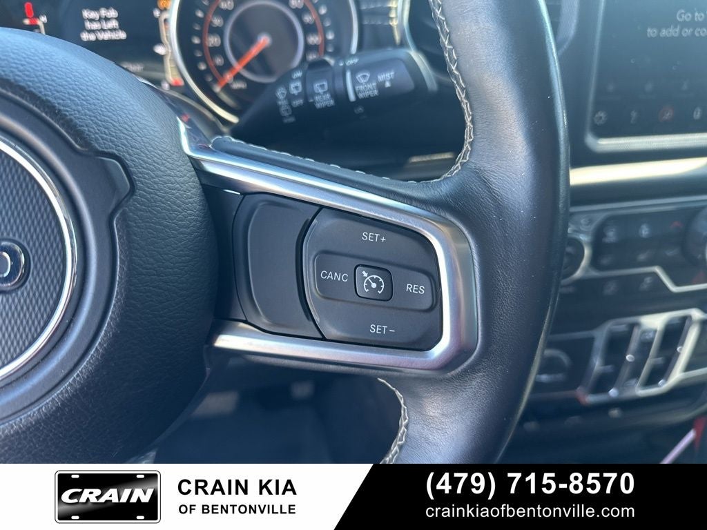 2018 Jeep Wrangler Unlimited Sahara - $48,230 MSRP / 4WD / ONE OWNER / LIFTED!