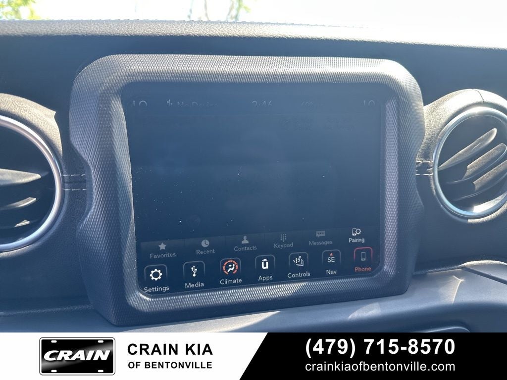 2018 Jeep Wrangler Unlimited Sahara - $48,230 MSRP / 4WD / ONE OWNER / LIFTED!