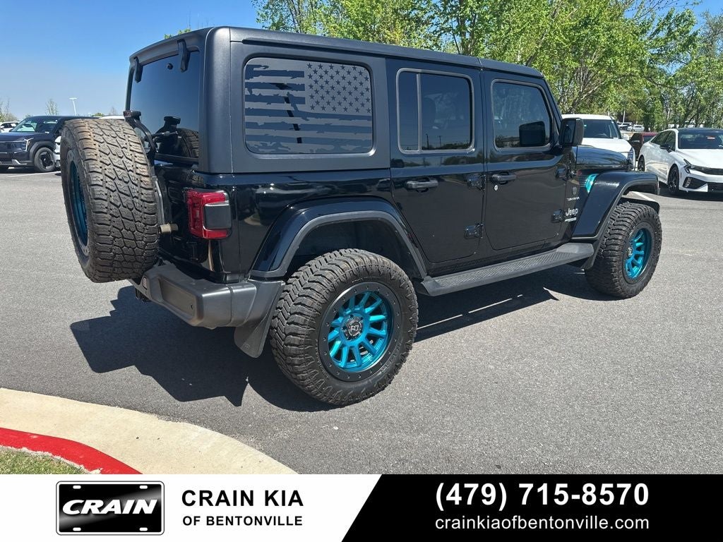 2018 Jeep Wrangler Unlimited Sahara - $48,230 MSRP / 4WD / ONE OWNER / LIFTED!