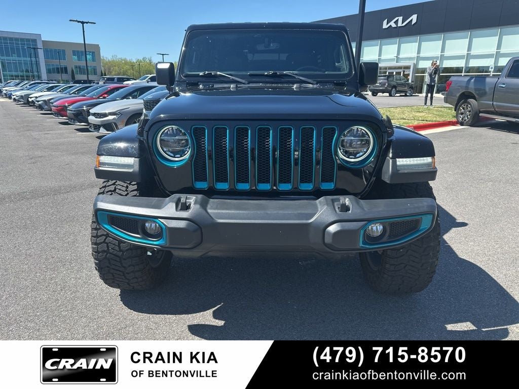 2018 Jeep Wrangler Unlimited Sahara - $48,230 MSRP / 4WD / ONE OWNER / LIFTED!