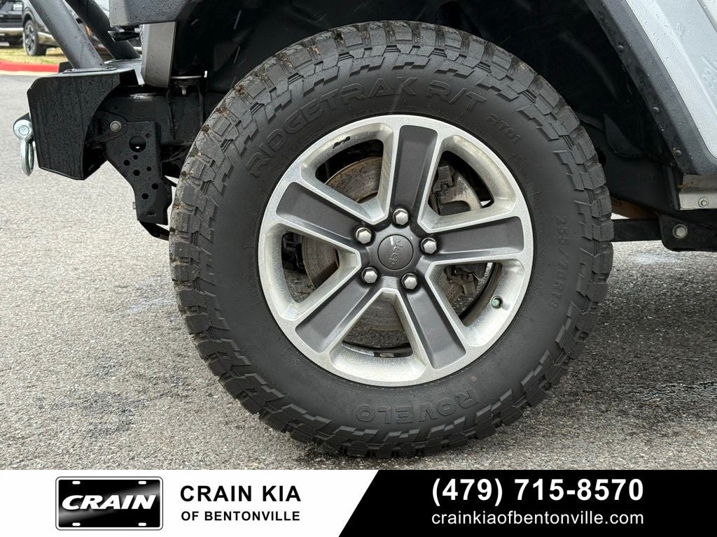2019 Jeep Wrangler Unlimited Sahara - 4WD / SKY 1 TOUCH / CLEAN CARFAX