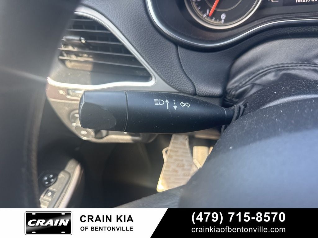 2019 Jeep Cherokee Latitude - CARFAX ONE OWNER