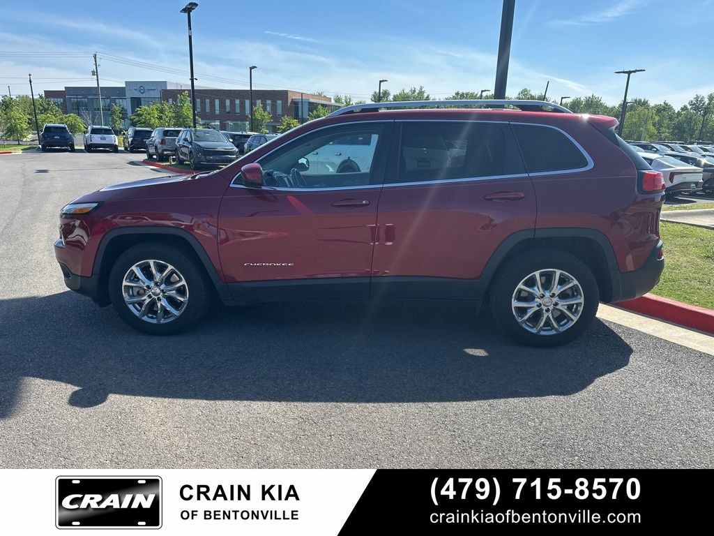 2016 Jeep Cherokee Latitude - CLEAN CARFAX