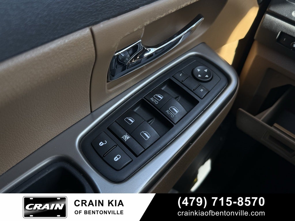 2012 Jeep Liberty Limited - 4WD / CLEAN CARFAX