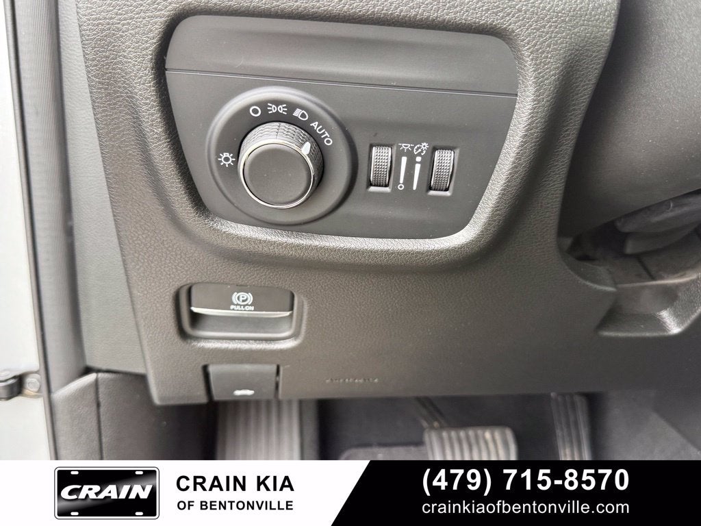 2024 Jeep Grand Cherokee L Altitude X - 4WD / PANORAMIC SUNROOF / CLEAN CARFAX