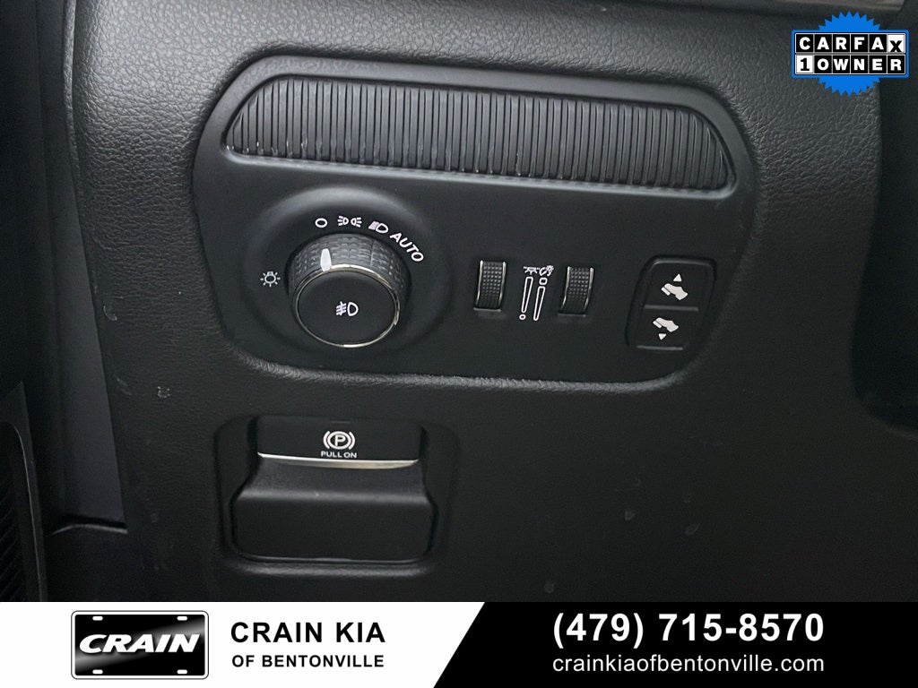 2024 Jeep Wagoneer Series II - CARBIDE EDITION / 4WD / PANO ROOF / ONE OWNER