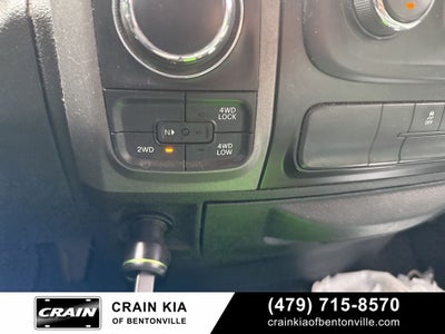 2018 RAM 1500 Express - 4WD / LIFTED!