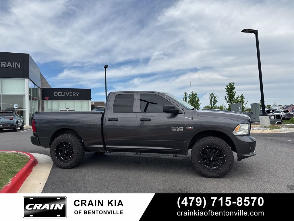 2018 RAM 1500 Express - 4WD / LIFTED!