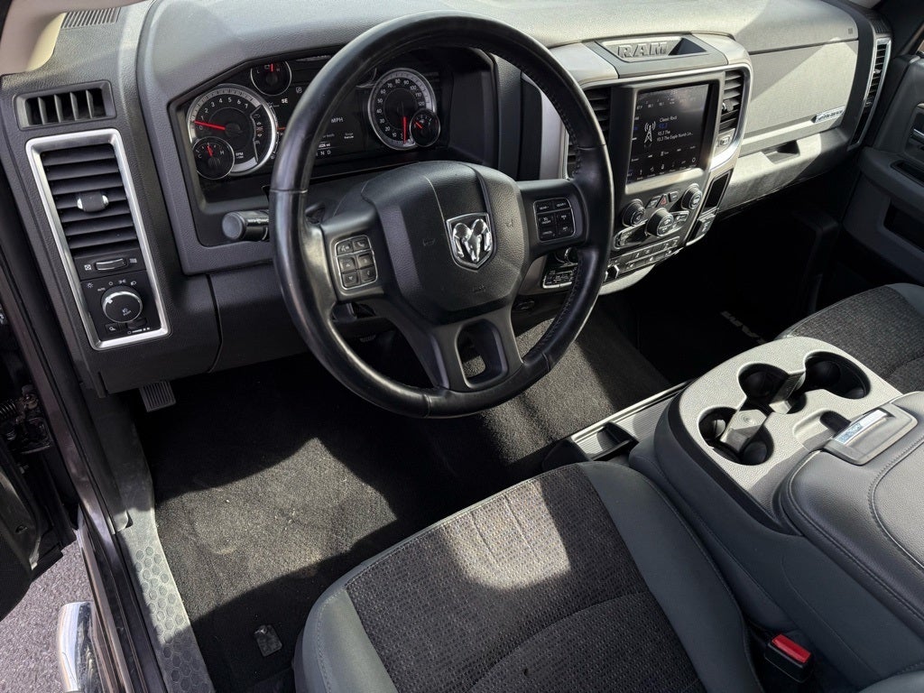 2019 RAM 1500 Classic SLT - 4WD / CLEAN CARFAX