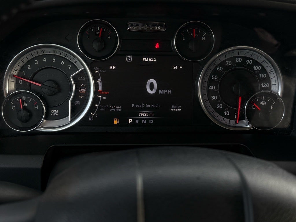 2019 RAM 1500 Classic SLT - 4WD / CLEAN CARFAX