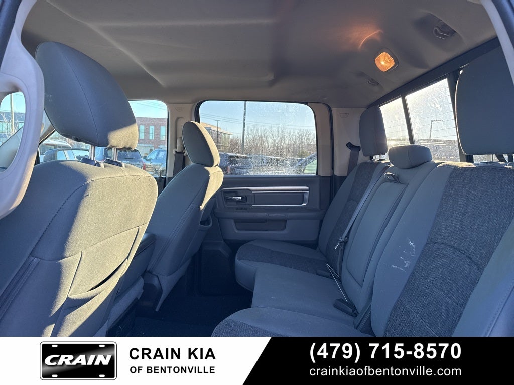 2019 RAM 1500 Classic SLT - 4WD / CLEAN CARFAX