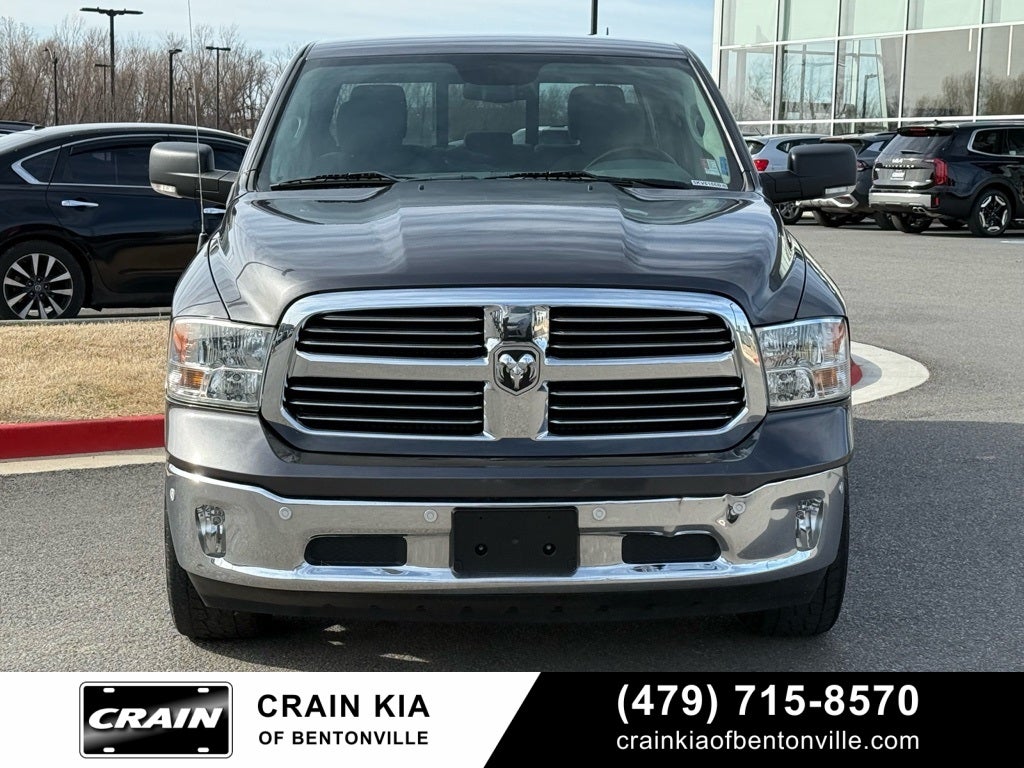 2019 RAM 1500 Classic SLT - 4WD / CLEAN CARFAX