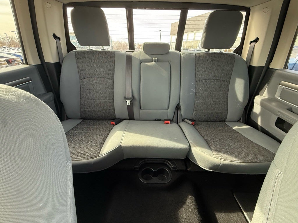 2019 RAM 1500 Classic SLT - 4WD / CLEAN CARFAX