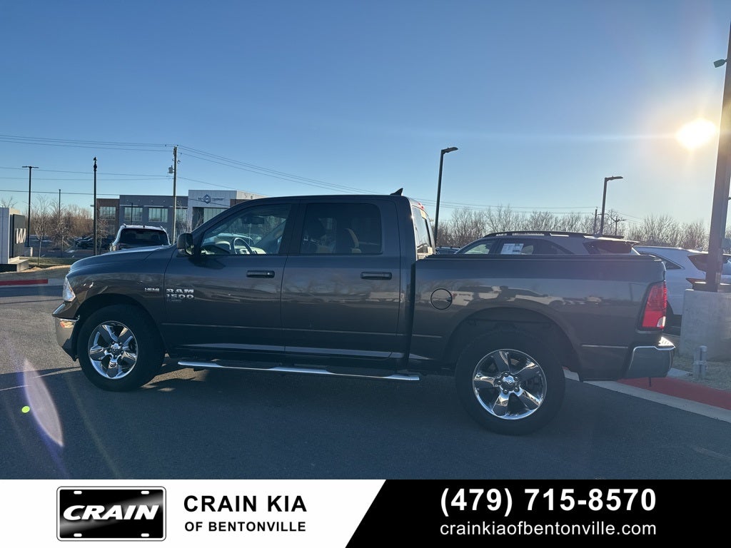 2019 RAM 1500 Classic SLT - 4WD / CLEAN CARFAX