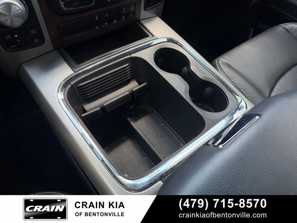 2015 RAM 1500 Laramie - 4WD / SUNROOF
