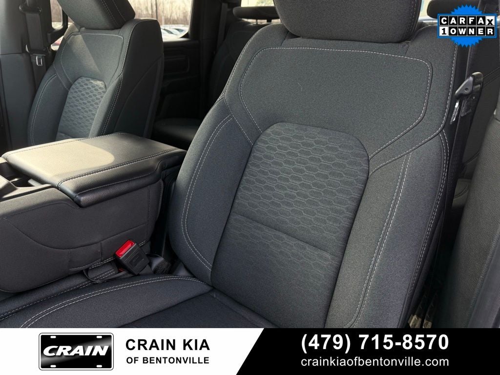 2025 RAM 1500 Warlock - 4WD / CLEAN CARFAX / ONE OWNER