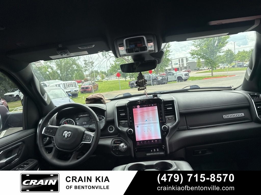 2025 RAM 1500 Laramie - 4WD / CLEAN CARFAX