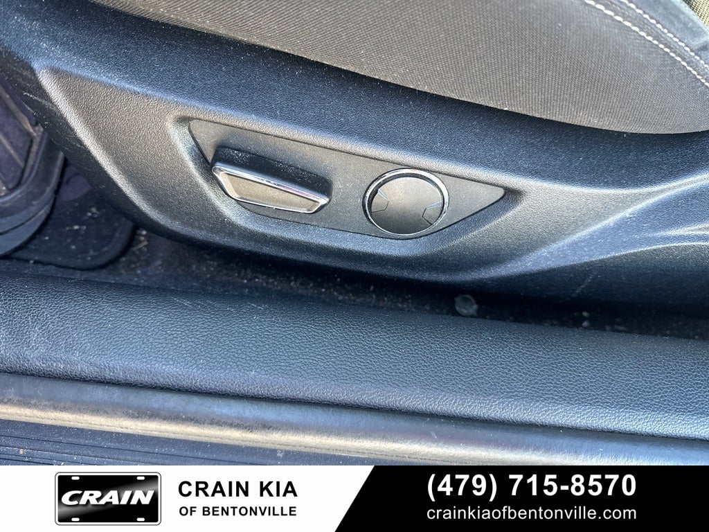 2016 Ford Mustang V6