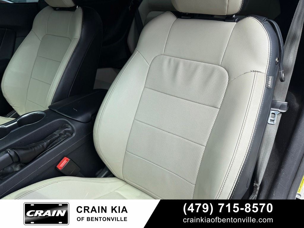 2021 Ford Mustang EcoBoost Premium - CLEAN CARFAX
