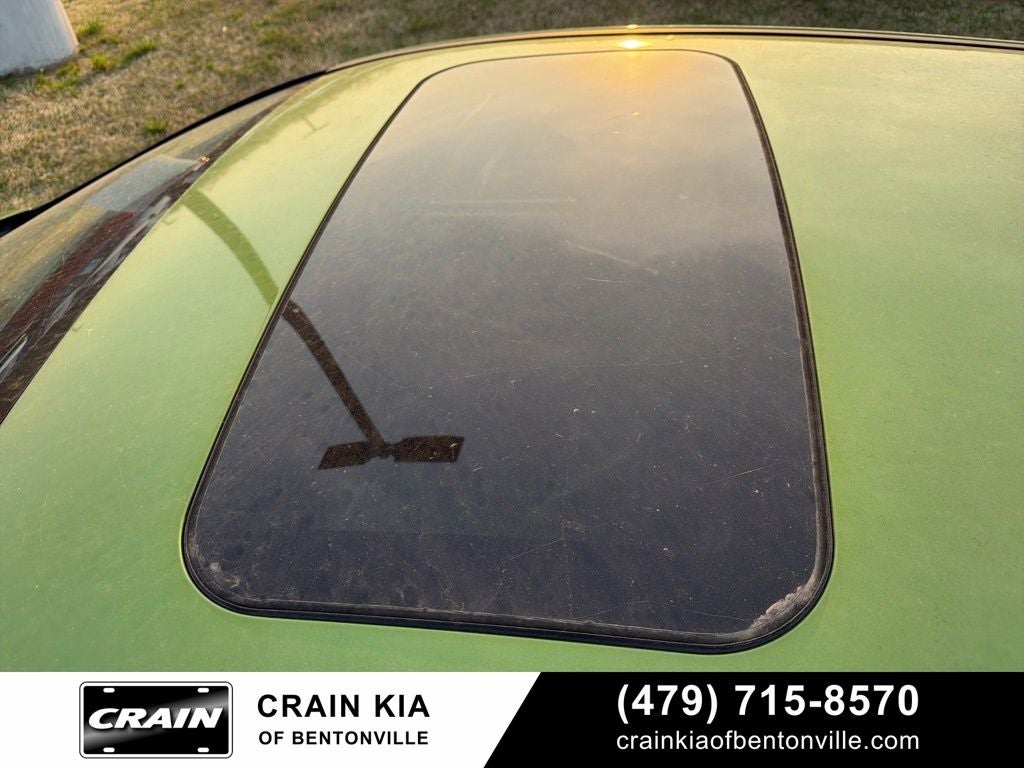 2018 Ford Focus Titanium - SUNROOF / CLEAN CARFAX / LOW MILES!