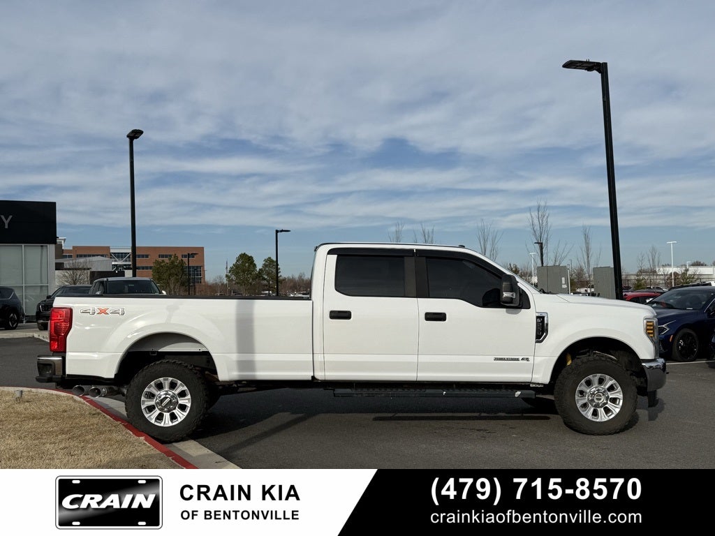 2019 Ford F-250SD XL - 4WD / CLEAN CARFAX