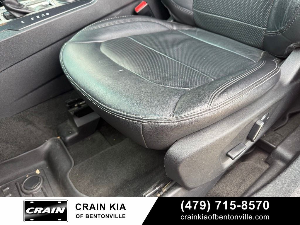 2017 Ford Explorer Limited - CLEAN CARFAX / LEATHER