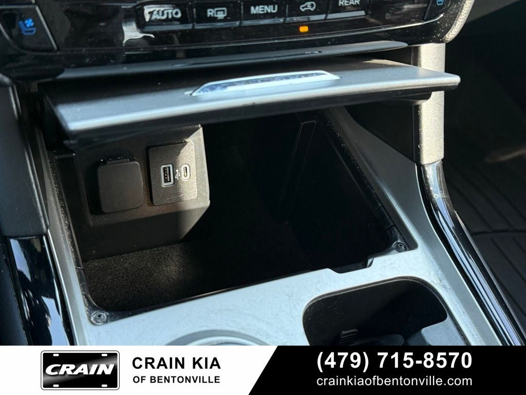 2023 Ford Explorer ST - 4WD / PANORAMIC SUNROOF / ONE OWNER