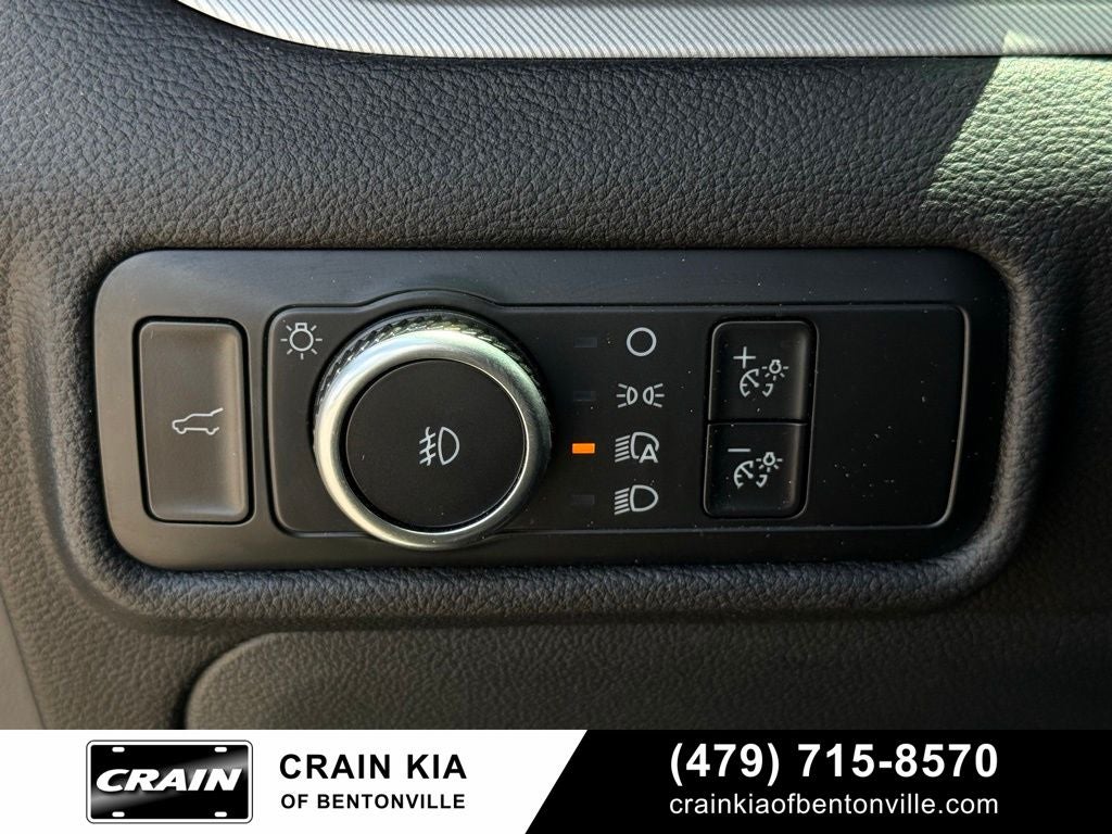 2024 Ford Explorer XLT - 4WD / CLEAN CARFAX / ONE OWNER