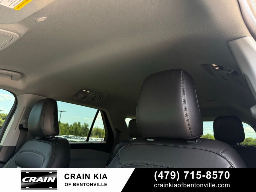 2024 Ford Explorer XLT - 4WD / CLEAN CARFAX / ONE OWNER