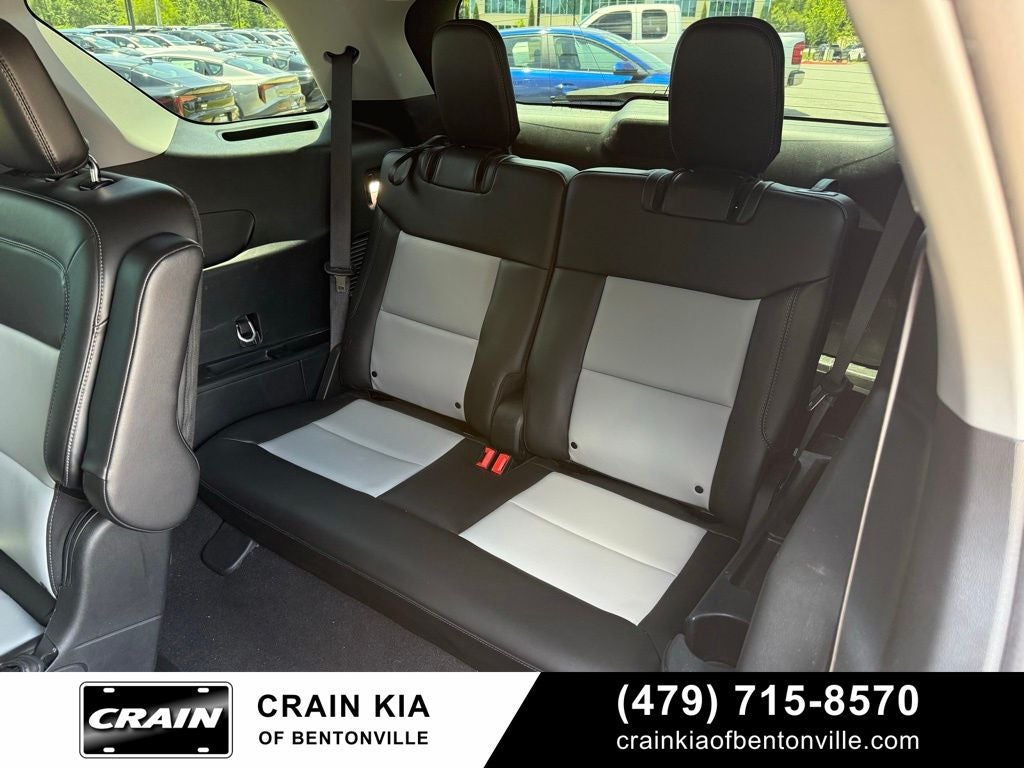 2024 Ford Explorer XLT - 4WD / CLEAN CARFAX / ONE OWNER