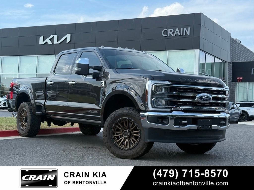 2024 Ford F-250SD King Ranch - 4WD / CLEAN CARFAX / LIFTED!