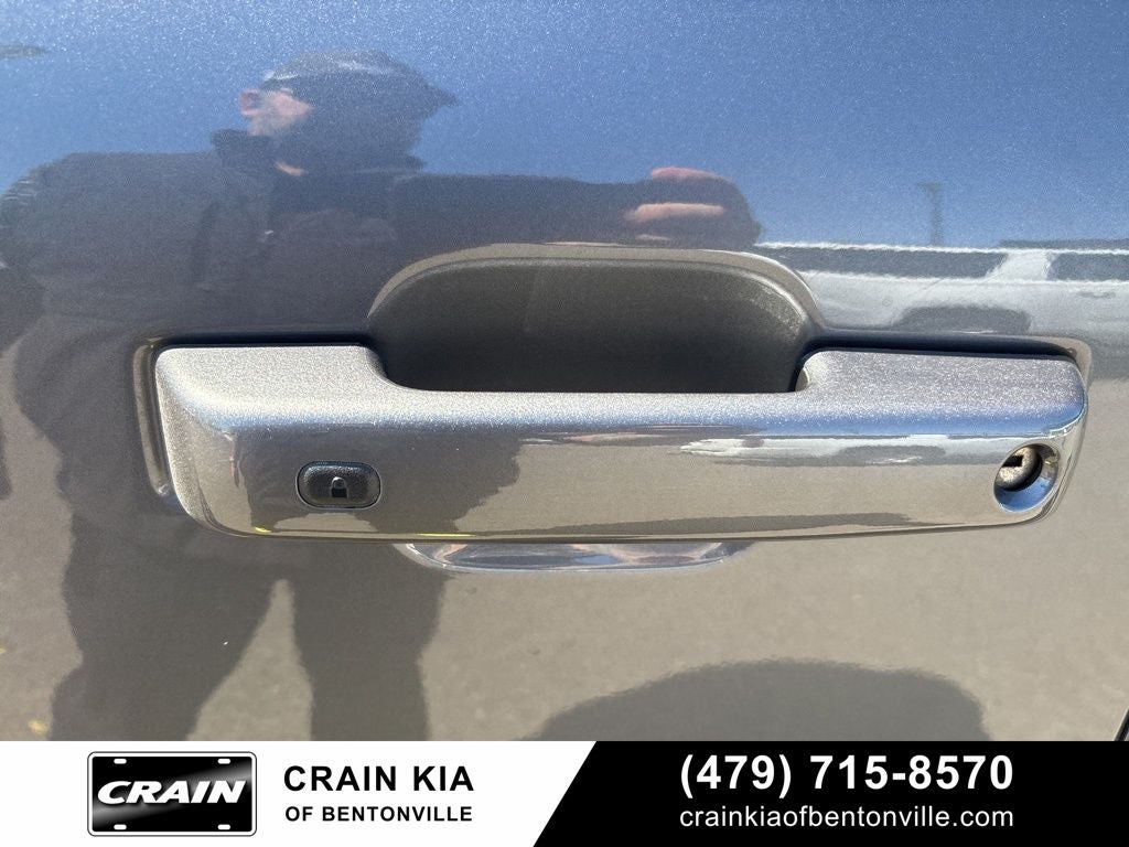 2022 Ford F-150 XLT - 4WD / 302A HIGH / $60,700 MSRP