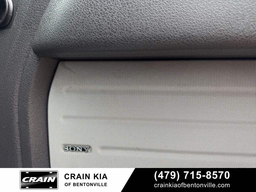 2012 Ford F-150 Lariat - 4WD / LIFTED!