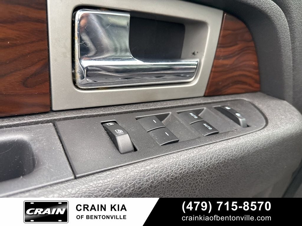 2012 Ford F-150 Lariat - 4WD / LIFTED!