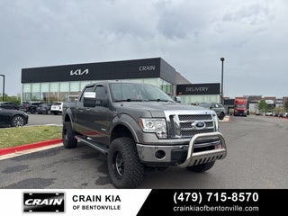 2012 Ford F-150 Lariat - 4WD / LIFTED!