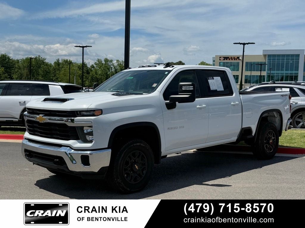 2025 Chevrolet Silverado 2500HD LT - 4WD / CLEAN CARFAX / ONE OWNER