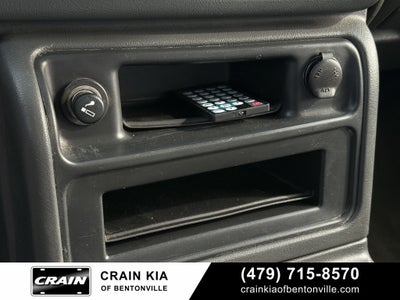 2005 Chevrolet Silverado 1500 Z71 Style Side - 4WD / CLEAN CARFAX