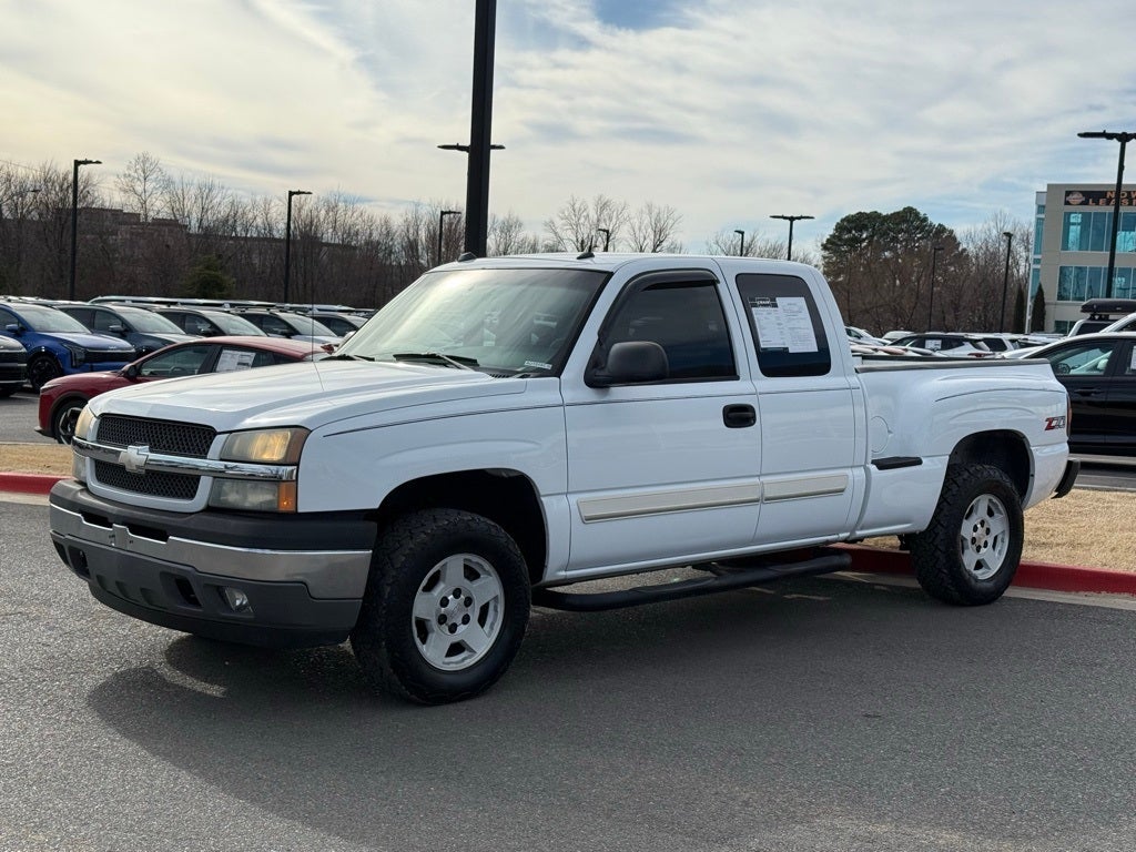 2005 Chevrolet Silverado 1500 Z71 Style Side - 4WD / CLEAN CARFAX