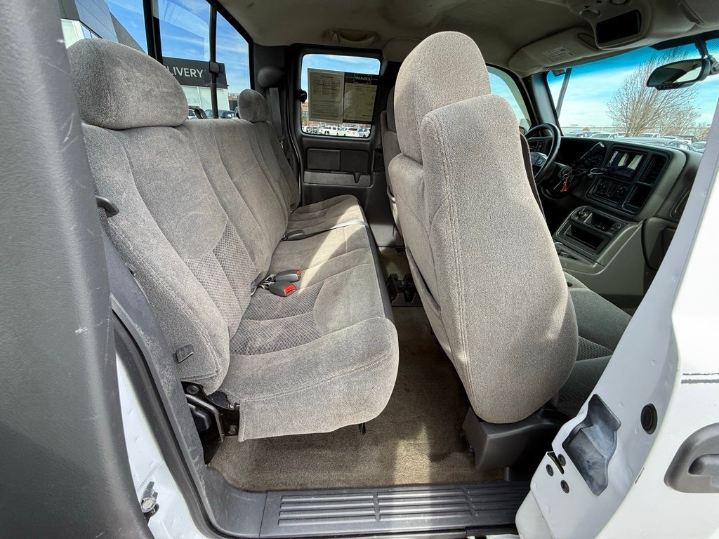 2005 Chevrolet Silverado 1500 Z71 Style Side - 4WD / CLEAN CARFAX