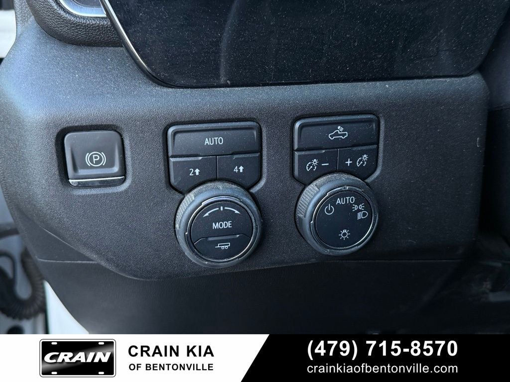 2023 Chevrolet Silverado 1500 LT - 4WD / CLEAN CARFAX / ONE OWNER