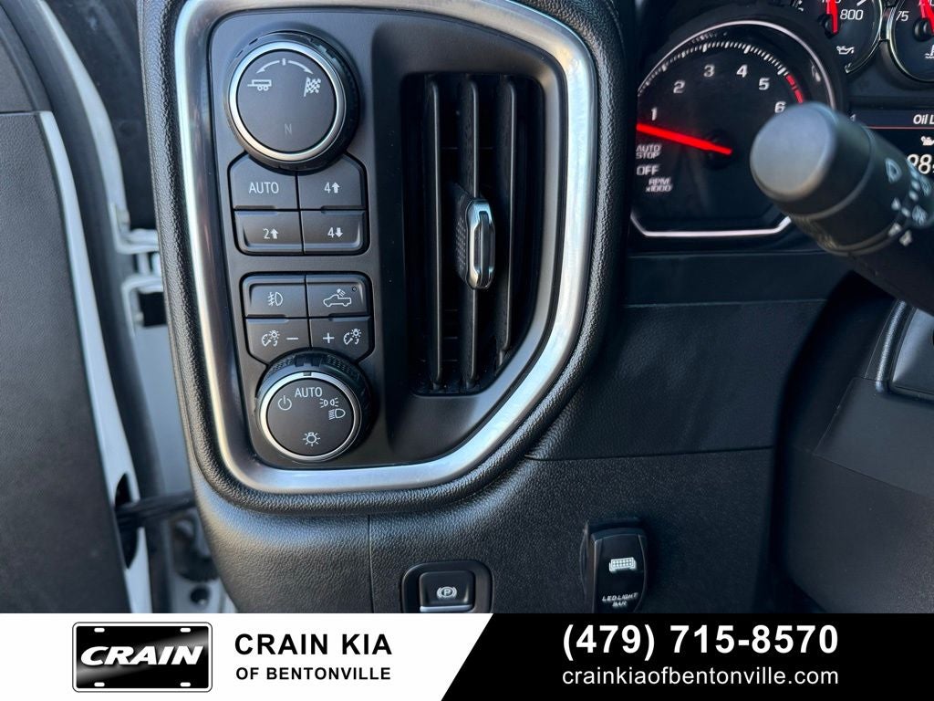 2019 Chevrolet Silverado 1500 LT Trail Boss - 4WD / LIFTED! / CLEAN CARFAX