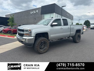 2017 Chevrolet Silverado 1500 LT - LIFTED! / CLEAN CARFAX / 4WD