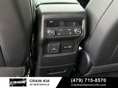 2023 GMC Acadia SLT - CLEAN CARFAX / ONE OWNER