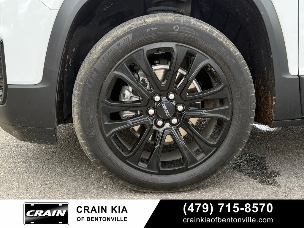 2023 GMC Acadia SLT - CLEAN CARFAX / ONE OWNER