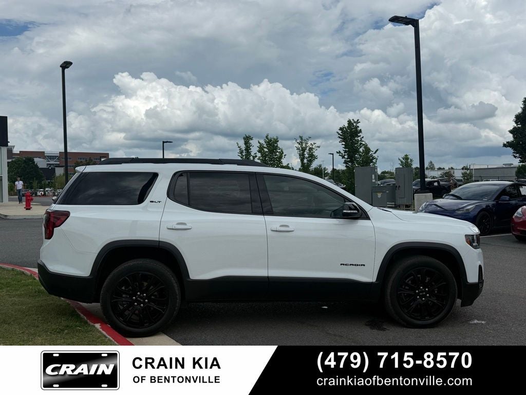 2023 GMC Acadia SLT - CLEAN CARFAX / ONE OWNER